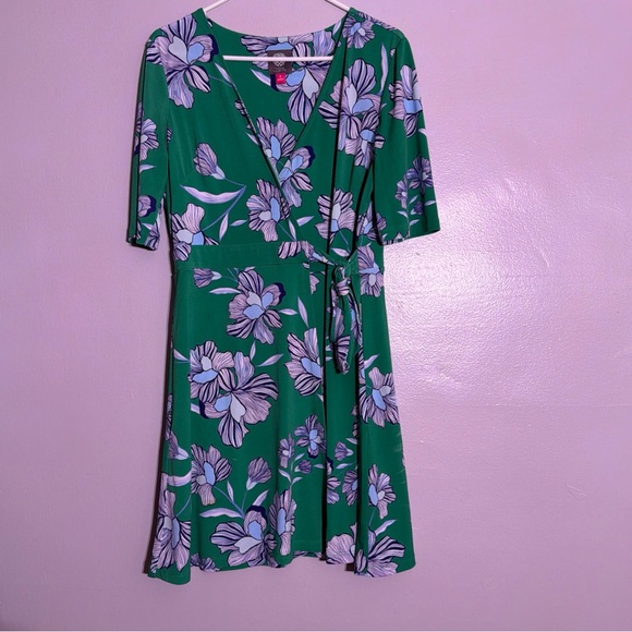 Vince Camuto floral cross dress, green and white, 3/4 sleeve, size 14 - Picture 2 of 8